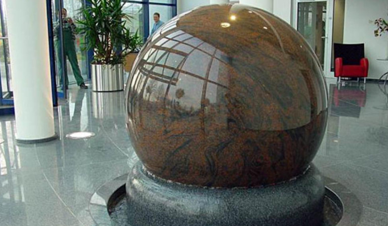 Produzione fontane a sfera, oggetti galleggianti